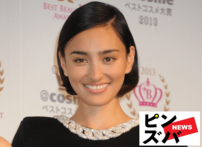 「脚が長い！」長谷川潤“超美形”の娘＆息子顔出し里帰りショットにファン歓喜「大好きなファミリーです」