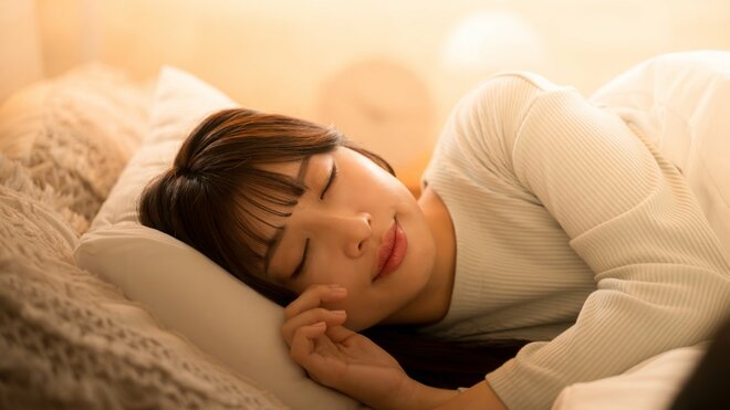 新習慣「寝落ち美容」が話題　眠っている間に“脳のゴミ”を洗い流す最新の快眠メソッドの画像