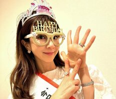 「この日を待ってた！」ほしのあき、47歳の誕生日に“不変美貌”でインスタ開設！「テレビでもみたい」の声