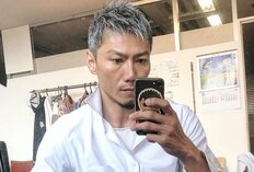 「口元がそっくり」「完成された美人さん」純烈卒業の岩永洋昭、愛娘との2ショ公開で紅白出場への想いつづる