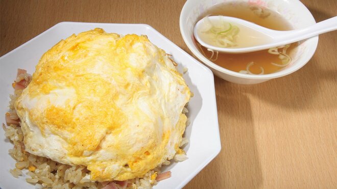 【東京・茗荷谷】名物「肉丼」に並ぶ人気メニュー“チャン玉”　「札幌軒」の絶品な一皿の画像