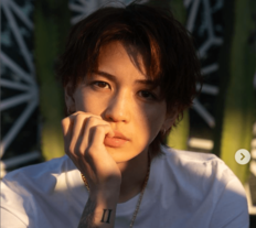 「ビジュも絶好調」元キンプリ岩橋玄樹“LAでの日常”動画公開！腕タトゥーからカウンセリング姿まで流ちょうな英語も披露