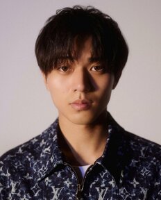 永瀬廉と二宮和也に勝った“国宝級イケメン”は？女子が「岡田准一との共演が見たいジャニーズ」ランキング【トップ4】