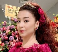 「ステキすぎてどうにかなりそう」檀れい“髪バッサリ”春のボブヘアイメチェンに「メチャ綺麗」の声