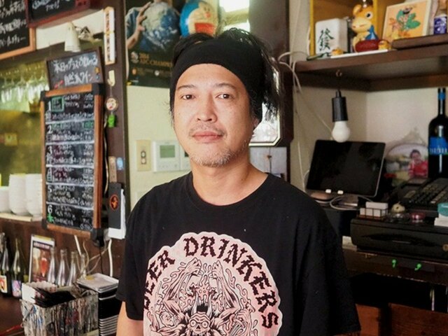 ワイン中華カントナ 店主
