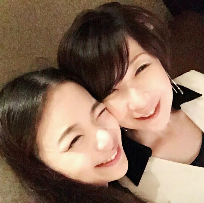 「美人すぎる芸能人母娘」ランキング、伊藤蘭＆趣里を抑えた「姉妹みたい」な2人は【トップ3】の画像