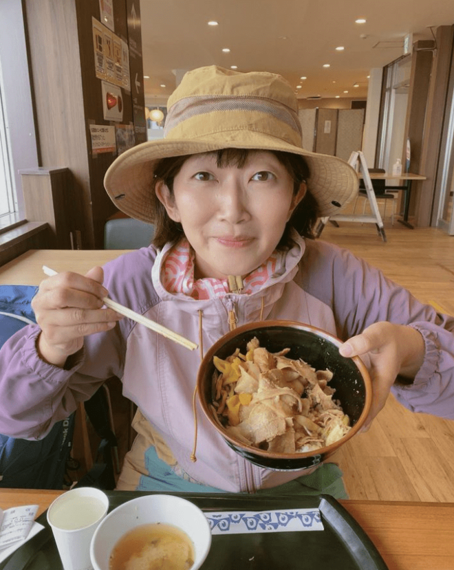 「波瑠さんに見えた」たんぽぽ川村エミコ“美人度マシマシ”別人級ドアップ写真にファン驚き！「最近可愛くなられましたね」の画像