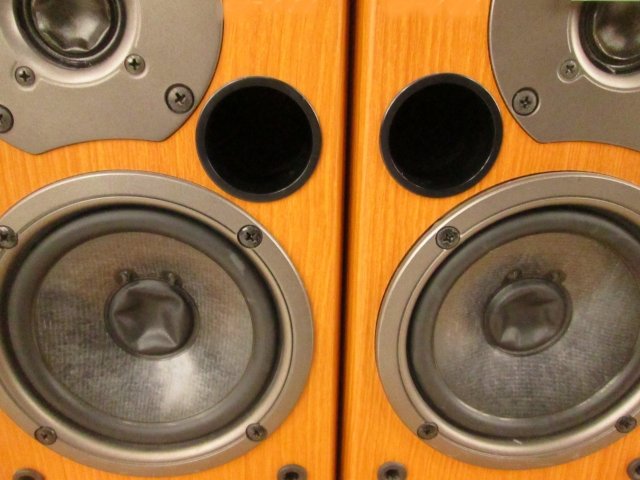 “爆音ですっきり”音楽鑑賞よりも幸福感が上がるのは、10～30代女子がやってる「ストレス解消法」【第4位以下】の画像
