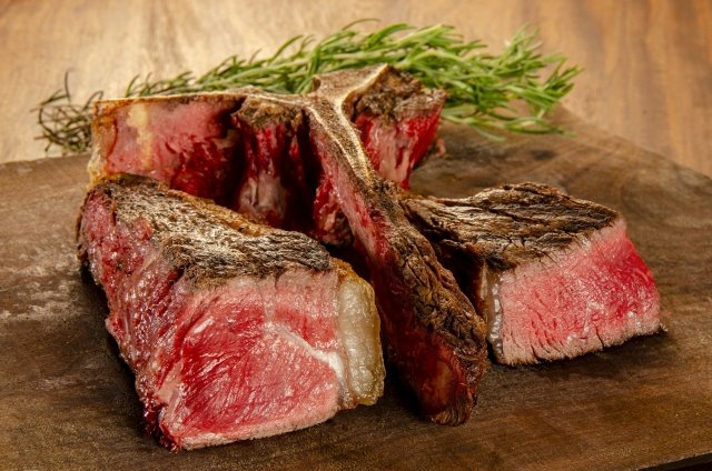 体力回復の肉より効果絶大“脳から癒やされる”ものは、20～40代女性「疲労回復のために食べるもの」【トップ3】の画像