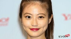「ほっぺがほっそり」今田美桜、最新テレビ出演のぴったりワンピ姿に驚き　CM起用16社の超売れっ子