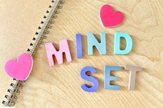 ゴールデンウィーク後に“ご褒美を設定”でモチベーションアップ、30～50代男女の「五月病克服術」【トップ3】