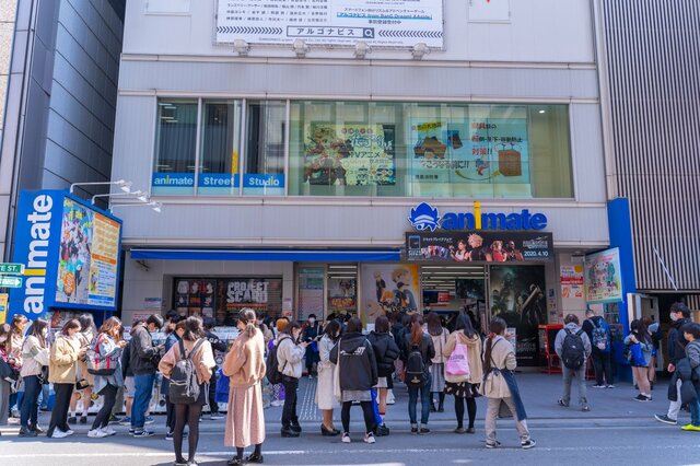秋葉原の今の街並み(写真・shutterstock)