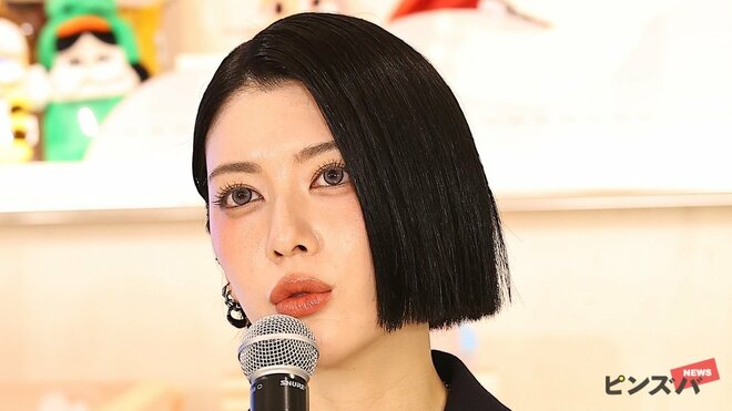 「何があった」三吉彩花がハイレグ姿公開　今年は韓国映画に出演、BLACKPINKのリサとの交流もの画像