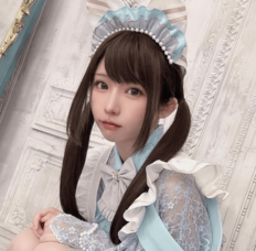 「どんなつながり!?」えなこ、人気YouTuberら意外なメンツとのディズニー3ショットに驚きの声！「謎メンすぎるww」