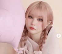 「天使？」「存在が奇跡」少年院出身アイドル戦慄かなの、タトゥーきわだつ“チャーミーキティの擬人化”ショットに絶賛の嵐