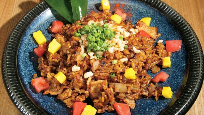【大阪・堺筋本町】スパイスカレー店で味わう“カレー炒飯”　「HALLOGALLO」のエキゾチックな一皿の画像
