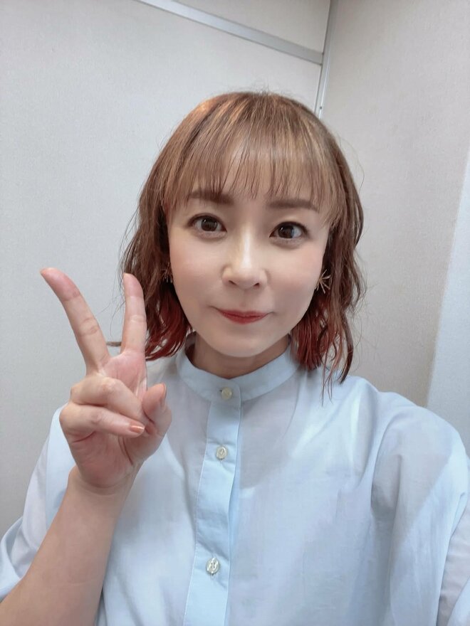 過去に“14.8キロ激ヤセ”のホリプロ実力派女優、電車内のほっそり変顔ショットに「痩せたなぁ」驚きの声の画像