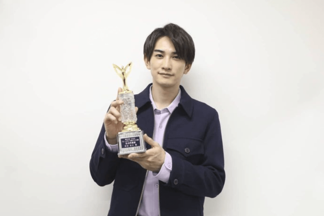 「色気倍増」町田啓太、破壊力満点のスーツ＆メガネ姿にファン悶絶！“不手際”を謝罪も「あざとかわいい」「そこが貴方の魅力」と絶賛の嵐!!の画像