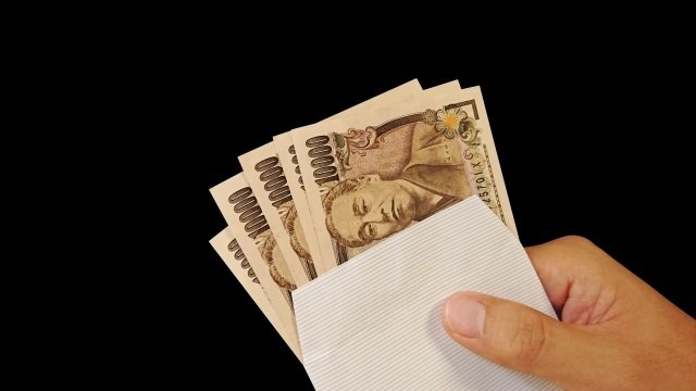 パンサー尾形は「月3万円」　バブル期から半減…会社員の小遣いに「4万円の壁」　それでも「不満はない」理由の画像