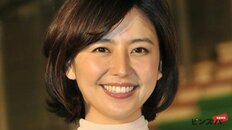 「なんか珍しい、こういうの載せるの」の声も…電撃婚の長澤まさみ、“シミひとつない”艶肌自撮り公開