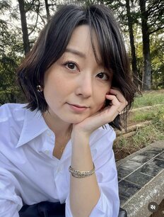 テレビに出なくなったフジ美人アナ、ド派手な“赤パンツ”姿の近影にファン驚き　ヘルシーな肌見せにも反響