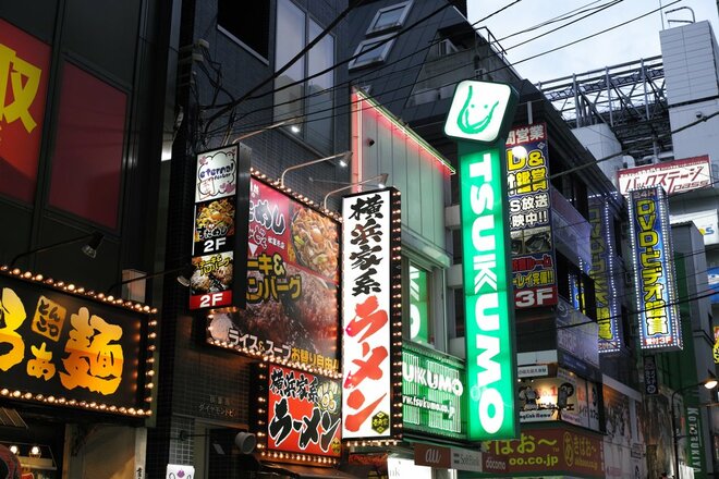 女性客も一人で入れる“ネオ家系”とは？「第4次家系ラーメンブーム」の正体の画像