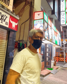 「歌舞伎町ホストクラブ顧問に転身」押尾学氏、“ブラジリアン柔術着”姿の最新近影が激シブ！数日前には“黒服出勤”動画も「めちゃかっこよくてワロタ」