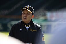 阪神タイガース現役チアガール「25万円貢がせ騒動」を歌舞伎町キャバ嬢が分析すると…「イタ客と同じ」「女性は被害者」