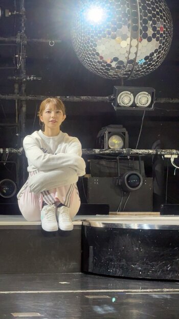 ロック座の舞台を直前に控える上原亜衣さん（写真は本人提供）