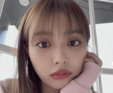 「艶っぽい」マイファスHiroとデート報道の内田理央、アンニュイな“ハンサムメイク”で印象激変！「美人さんにどんどん磨きがかかる」