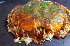 「ごはんの代わりに食べたい粉もの」ランキング、「野菜でヘルシー」なお好み焼きを抑え「飽きない」のは【第4位以下】