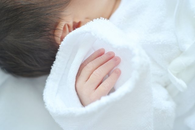 結婚、子どもの誕生でしみじみ…20～30代男女が「大人になってよかったこと」【第4位以下】の画像