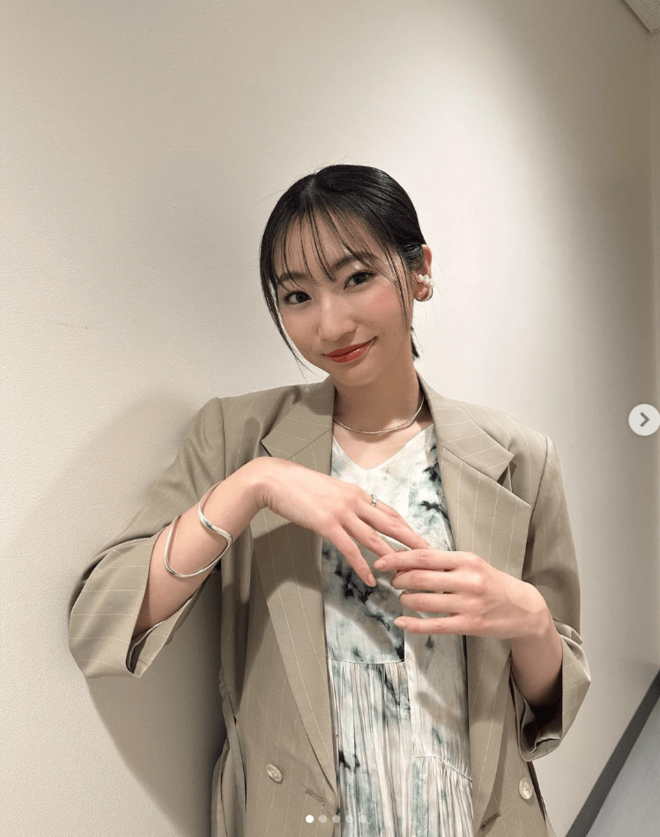 「スタイルどうなってんの」武田玲奈“美脚全開”膝上スカートのゴルフウェア姿に驚きの声「足ながっ！」「12等身くらい？」の画像
