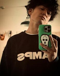 高岡蒼佑・新ガーシー、小栗旬＆田中圭「暴露」の先にいるラスト標的！11年前の「濃厚匂わせ宿敵」への攻撃を開始!?