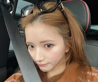 逆バレンタイン？三代目ELLYの“今カノ”南りほ、ブランドバッグにご満悦　“元事実婚妻”MEGBABYは「息子とキス」