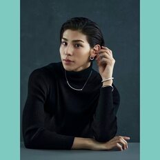 SnowManラウール「ジャニーズ2人目」の栄光！「宝塚級」超ビジュアルとの「大ギャップ中身」絶賛と支えた目黒蓮との「めめラウ」秘話