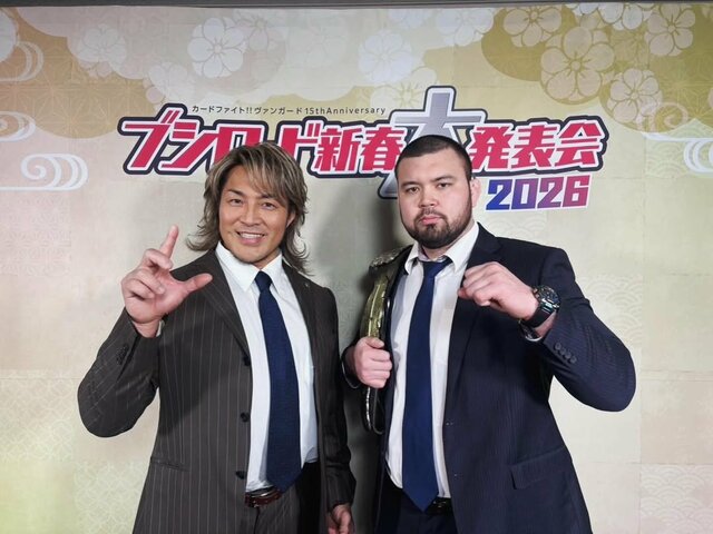 棚橋弘至（左）とウルフアロン