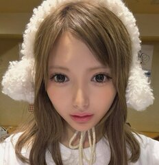 あゆ役でブレイクから6年…安斉かれん、“やさぐれパンク”な新ヘアと“セーラームーンタトゥー”が目を引く最新ビジュに「めっちゃ雰囲気変わった」
