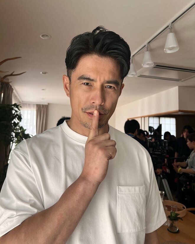 「ほんとに怖すぎる」伊藤英明、“コンタクトを鼻に入れる”奇行にSNS騒然「そんなキャラだったのですか？」の画像