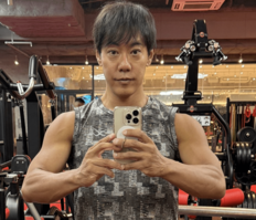 “人間シャンパンタワー”丸の内OLレイナと交際の堀大輔、“クマ取り整形”報告にツッコミ殺到「チャームポイントじゃなかったの？」