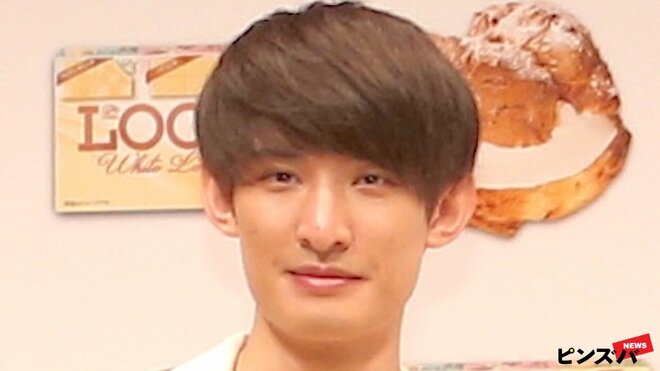 SnowMan向井康二「おんぶして走って」母が明かす辞めジャニ・兄とのタイ時代からの強い絆【SnowManクイズ53】の画像