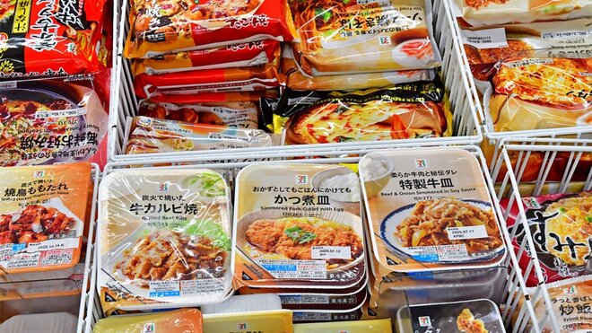 酒のツマミは食べ切りサイズの「コンビニPB冷凍食品」が狙い目　秋の晩酌図鑑2026【後編】の画像