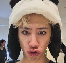 「昔のママに似てるー」ワンオクTaka“前髪切りすぎた”顔面ドアップ報告に「なにしてもかっこいい」の声