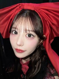 FRUITS ZIPPER・月足天音、地元のカラオケ店で人だかりが…突然の“撮影会”開催で驚きの対応