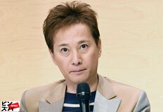 中居正広「解決金9000万円」女性トラブルに新展開 多方面に影響必至でソフトバンクCMにも“異変”か 同社からの回答