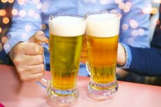 「とりあえずビール」はもはや死語なのか、20～40代お酒好き男女が【一杯目に飲みたいお酒】調査