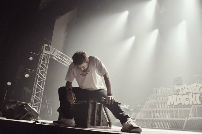 ファンキー加藤と並んだ紅白歌手&愛妻家アピール芸人は？10～30代女子が「がっかりした男性有名人の不倫」【第4位以下】の画像