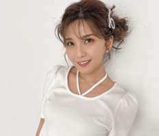 「抜群のスタイル」NEWS小山慶一郎と結婚目前報道のAAA宇野実彩子、夏先どり“ヘソ出しパンツルック”にファン反応「マジ…かわい！」「永遠に推し続けます」