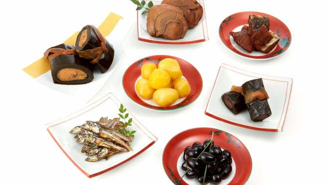 日本のお正月の食卓を彩る伝統的なおせち