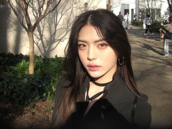 「これは保存ものだろ〜」井手上漠、金髪ロングの“ギャル系イメチェン”が好評「吸い込まれそう」の声の画像